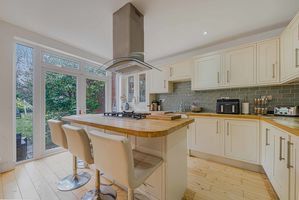 Photo 7- click for photo gallery